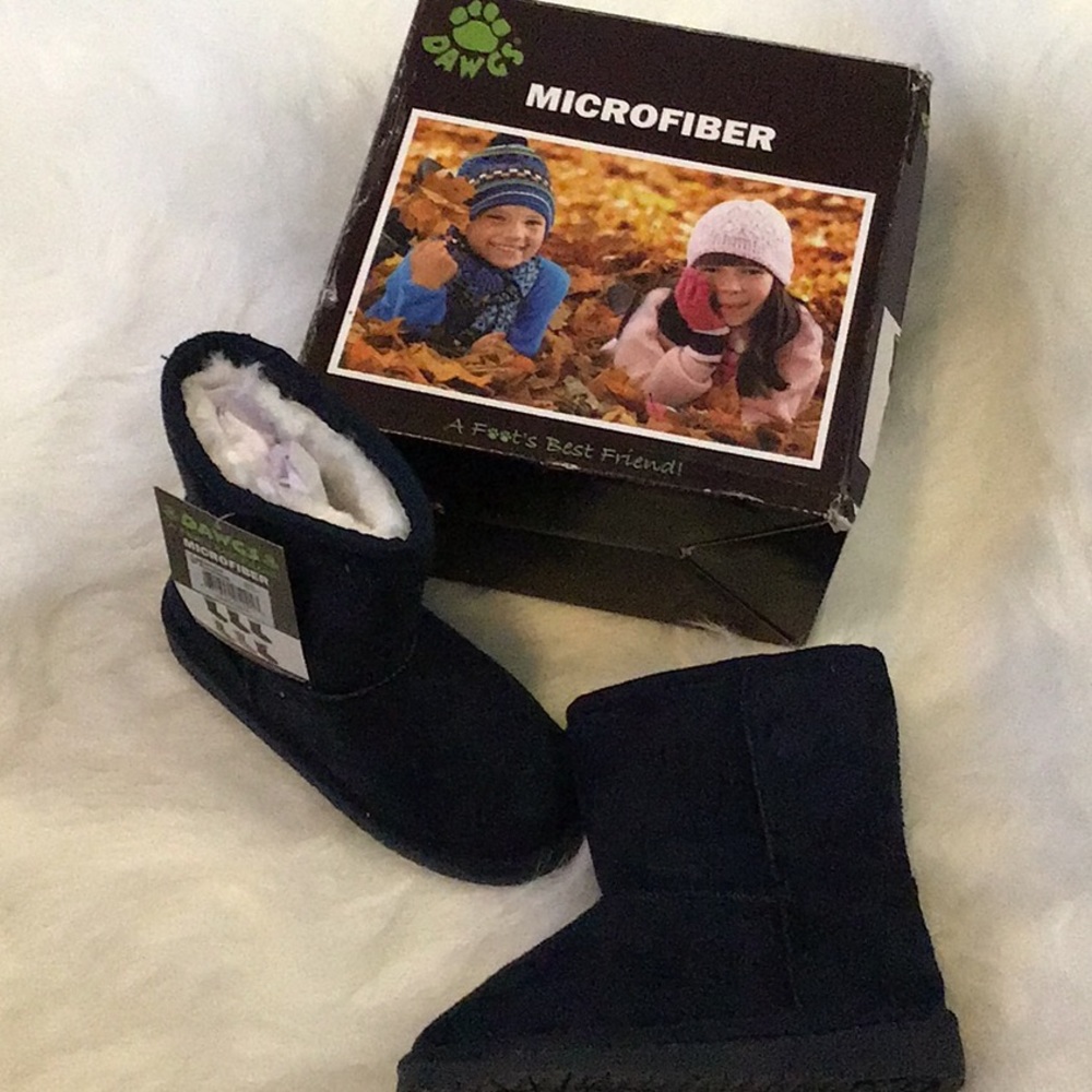 NWT Dawgs Microfiber Slip-Resistant  Boots 6-7